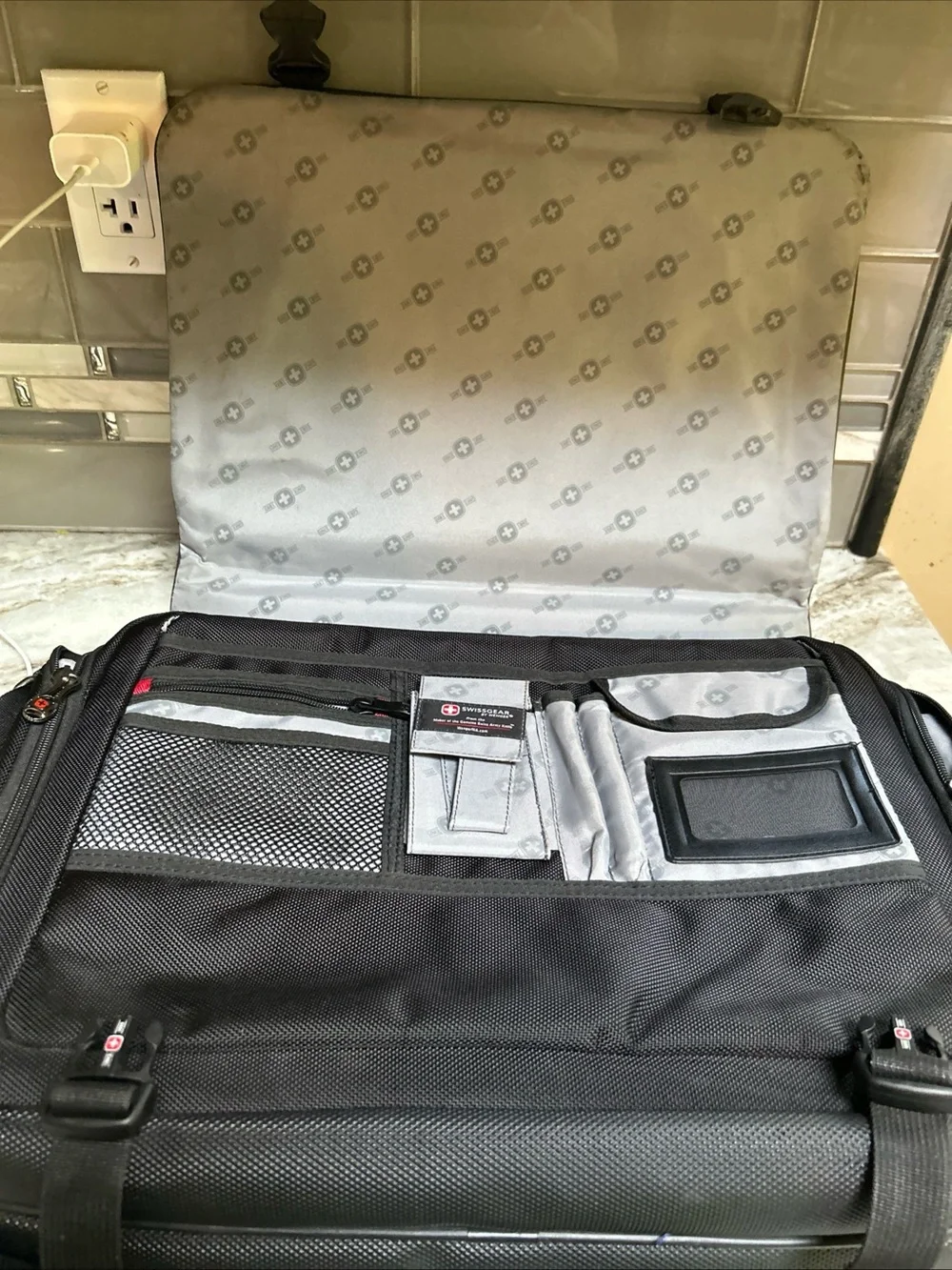 SwissGear Wenger Saturn 17